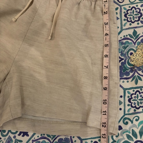 Aritzia Wilfred Tencel Linen Shorts with Drawstring size 2XS or 00 - Picture 12 of 15